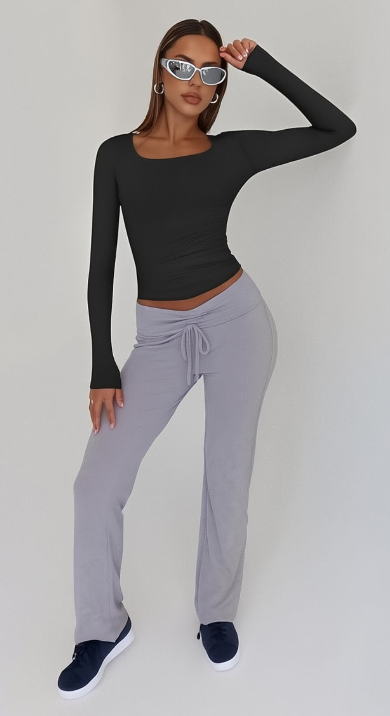 Fitted Square Neck T-Shirt – Sexy Casual Look